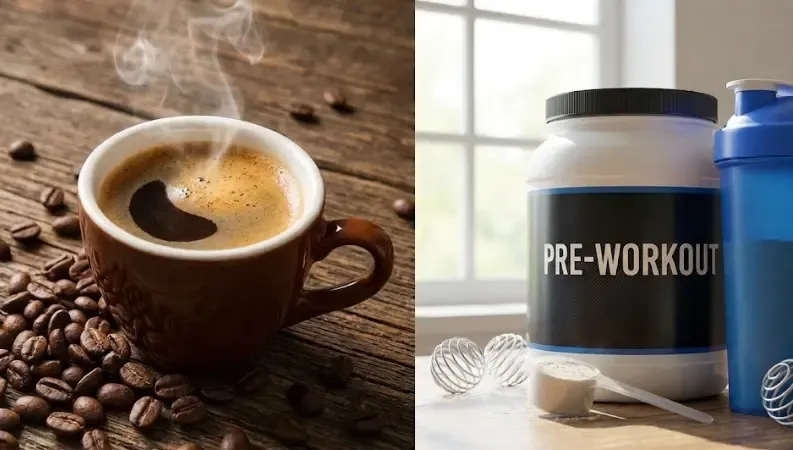 Bodegón comparativo: una taza de café expreso humeante a un lado y un bote de suplemento pre-entreno con un shaker al otro